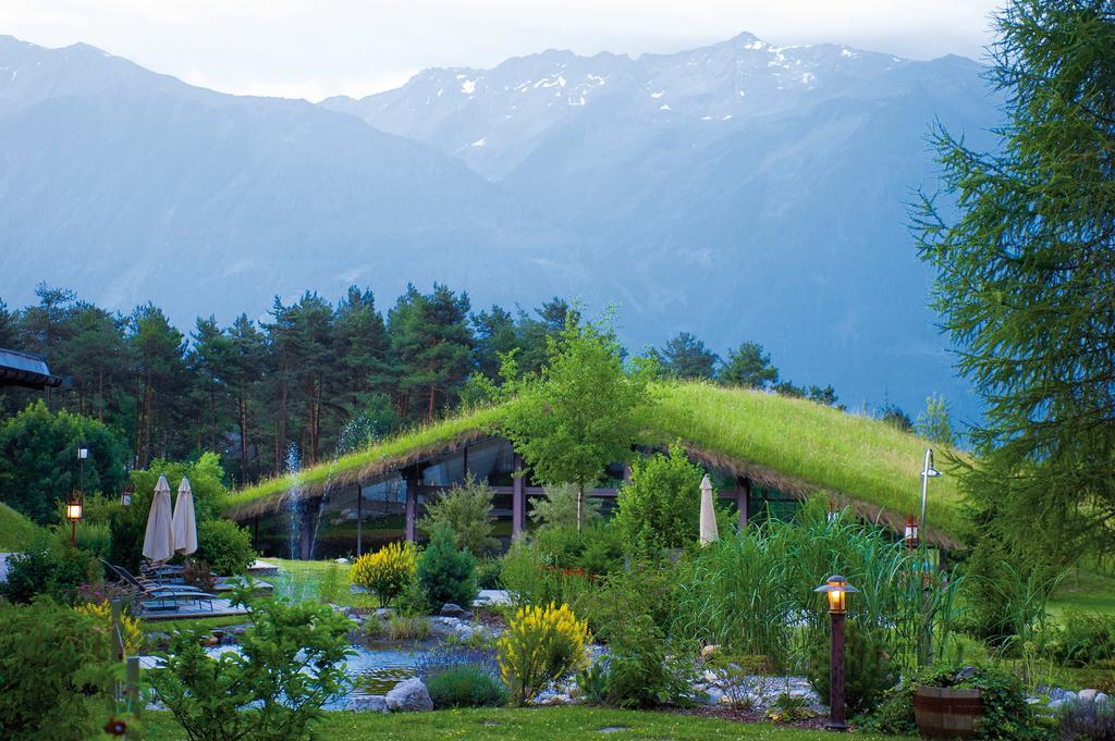Kaysers Tirolresort - Wohlfuehlhotel Fuer Erwachsene Mieming Esterno foto