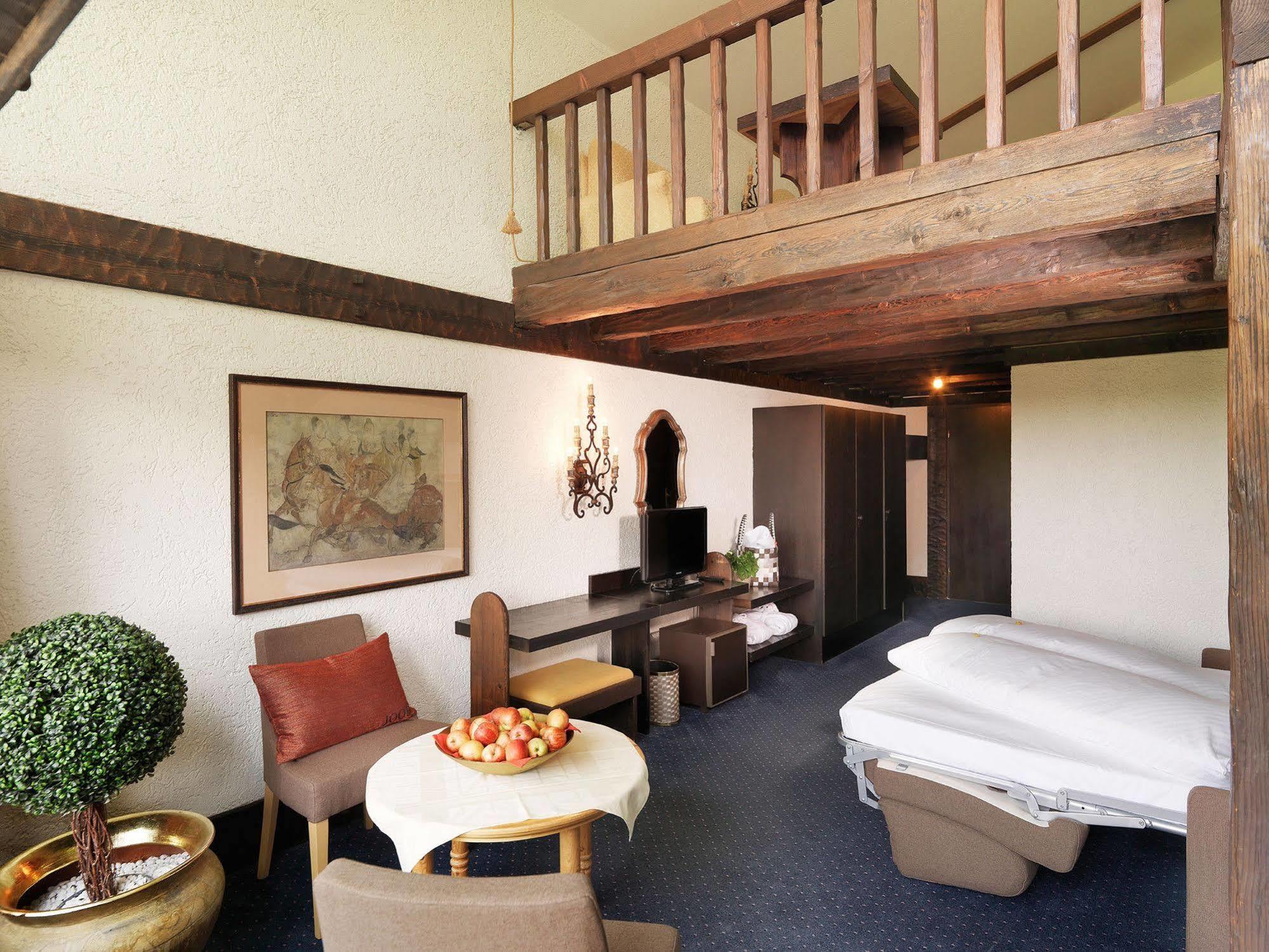 Kaysers Tirolresort - Wohlfuehlhotel Fuer Erwachsene Mieming Esterno foto