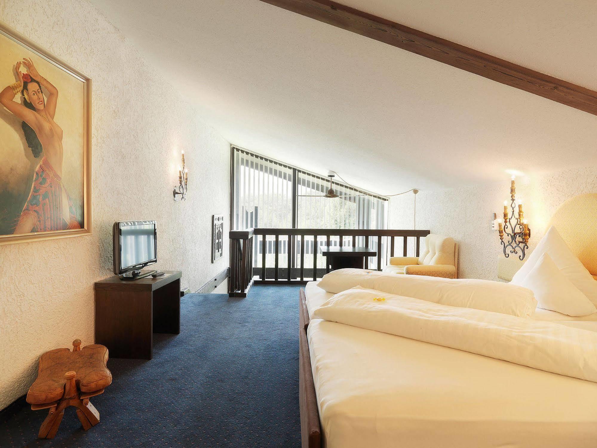 Kaysers Tirolresort - Wohlfuehlhotel Fuer Erwachsene Mieming Esterno foto