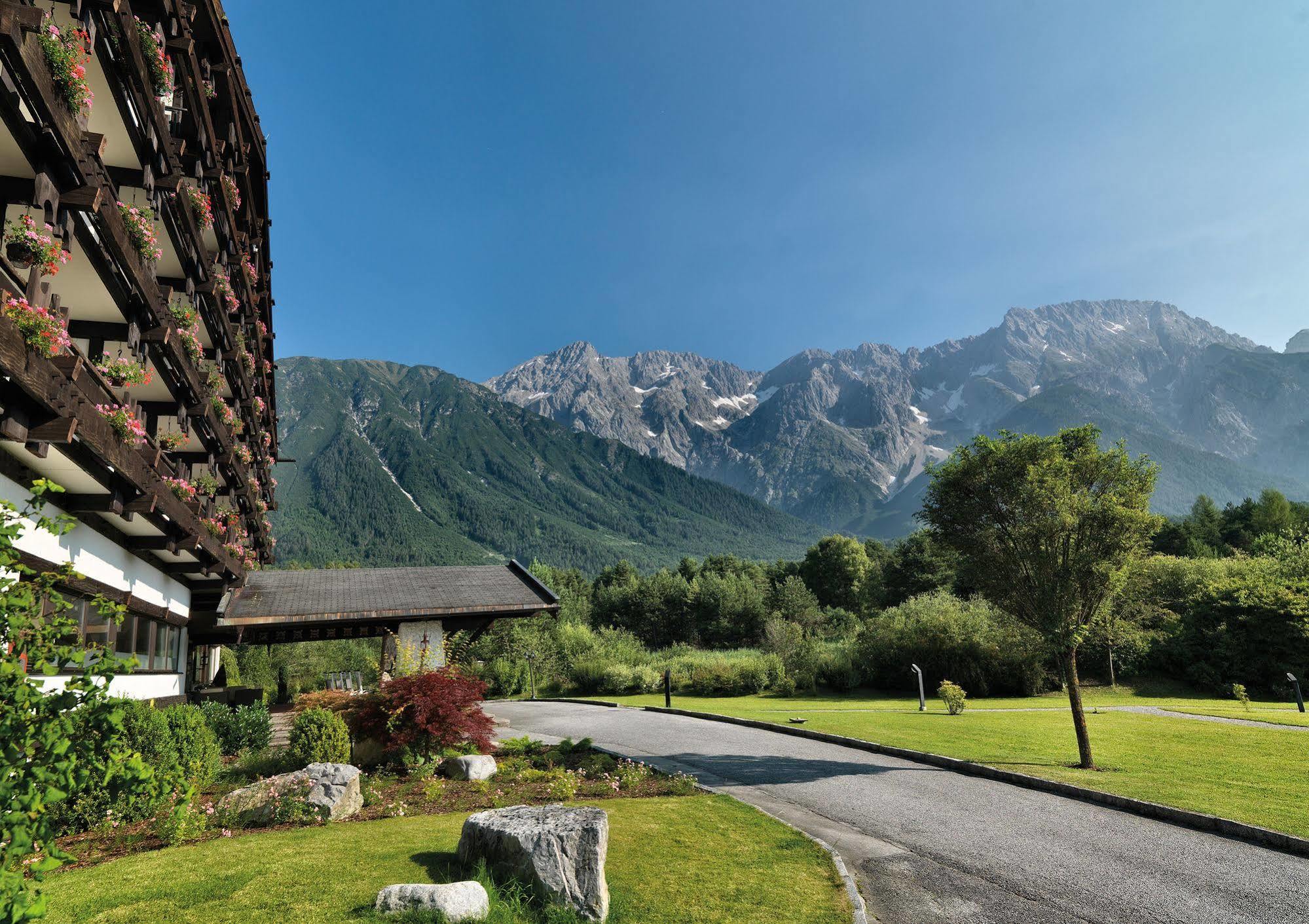Kaysers Tirolresort - Wohlfuehlhotel Fuer Erwachsene Mieming Esterno foto